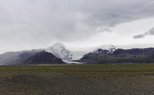 Heinabergslon is a little-known glacial lagoon in the south of iceland.