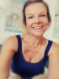 Portrait of a smiling young woman