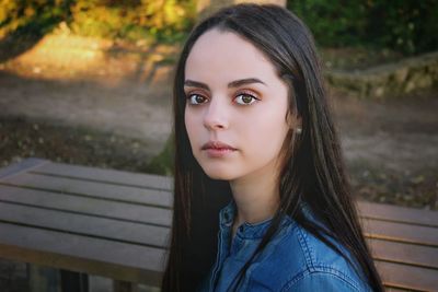 Portrait of a beautiful young woman