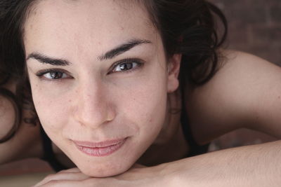 Portrait of a smiling young woman