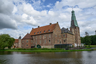 The castle of raesfeld in germany