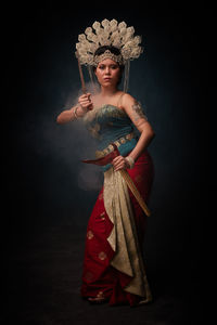 Che siti wan kembang was a legendary queen who reigned over a region on the east coast of malaysia.