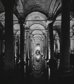 Colonnade in colonnade