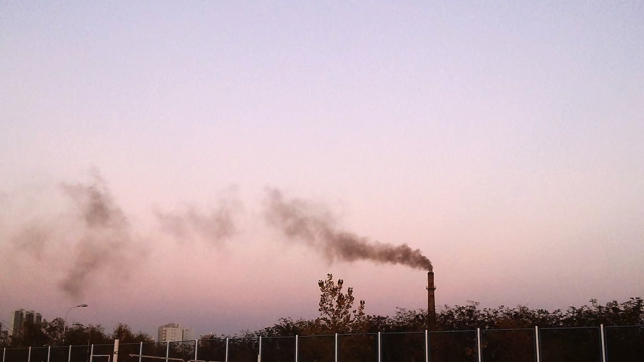 sky, copy space, weather, building exterior, built structure, overcast, nature, architecture, beauty in nature, cloud - sky, fog, scenics, tranquility, dusk, outdoors, city, no people, tranquil scene, landscape, silhouette