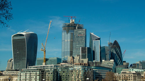 London skyline featuring the walkie talkie building, 20 fenchurch street, to the gherkin