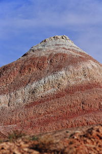 Sandstone and siltstone landforms of zhangye danxia-red cloud national geological park. 0837