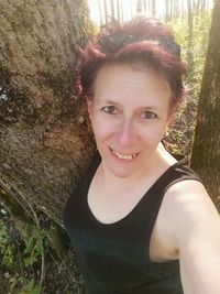 Portrait of smiling woman outdoors