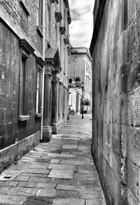 Narrow alley in city