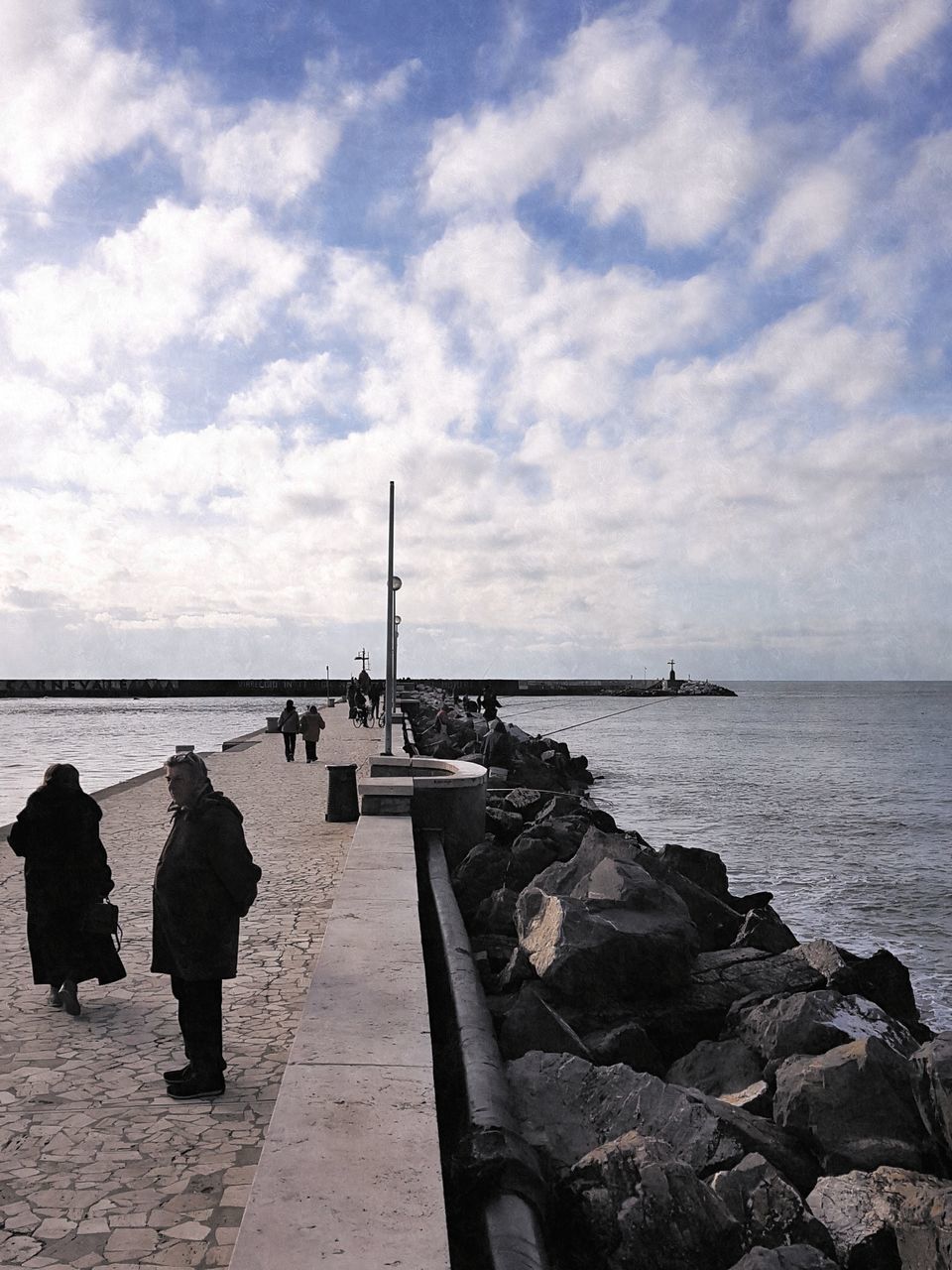 SCENIC VIEW OF BEACH