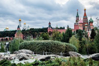 View of kremlin building against cloudy sky