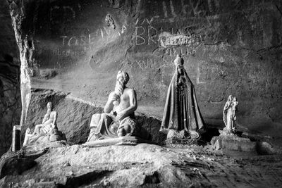 Statue against clear sky