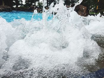 Water splashing in swimming pool
