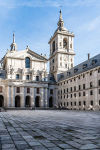 View of cathedral against sky