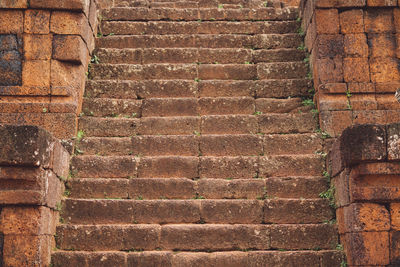 Steps amidst walls
