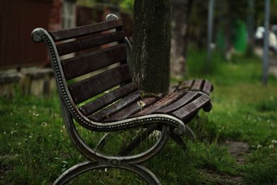 Empty bench in park