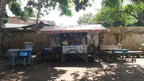 Chairs and tables at market