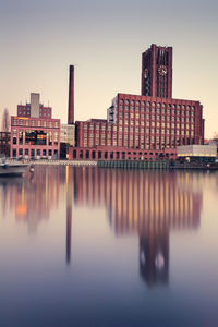 Ullsteinhaus reflecting at harbor