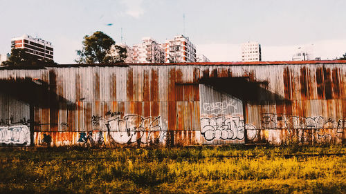 Scenic view of building against sky