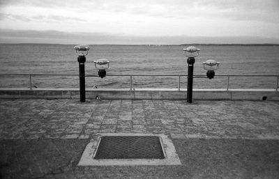 Sea view, in black and white. 