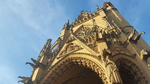 Low angle view of metz cathedral against sky