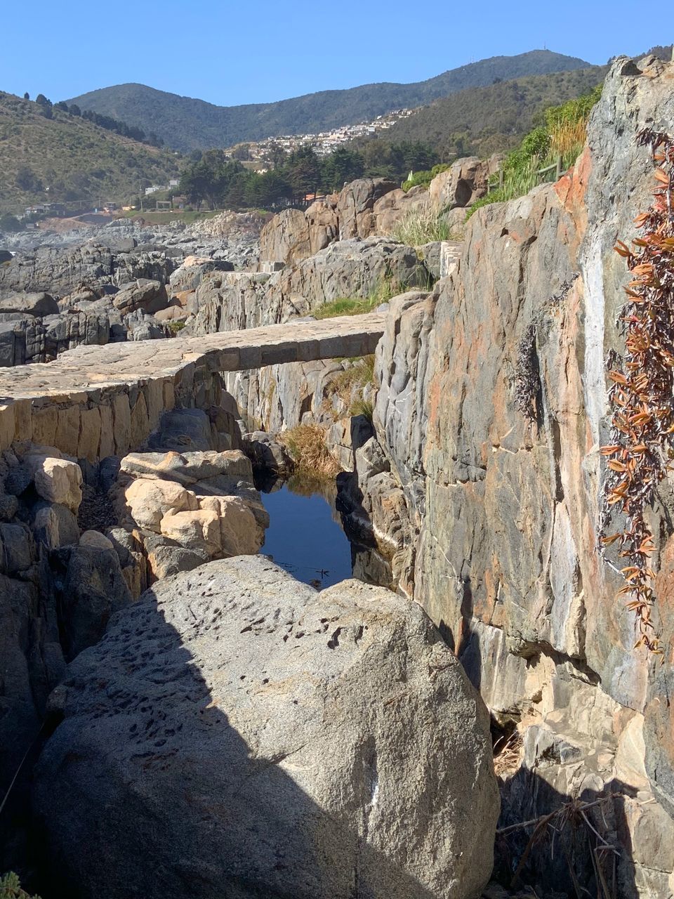 VIEW OF ROCK FORMATIONS