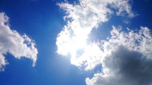 Low angle view of cloudy sky