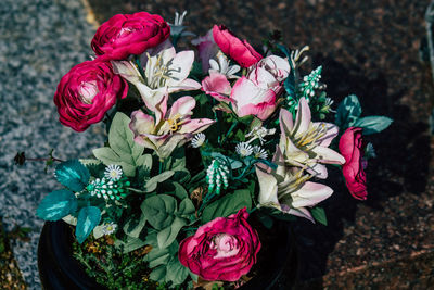 Close-up of pink rose bouquet