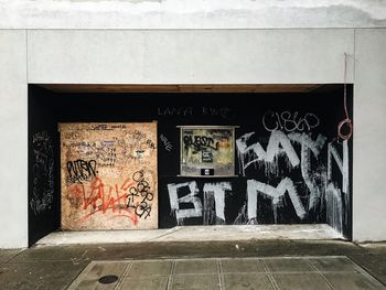 Graffiti on wall