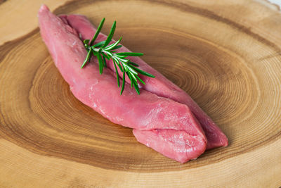 Close-up of bread on cutting board