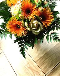 Close-up of flowers against blurred background