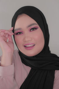 Portrait of beautiful young woman