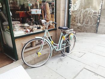 Bicycle parked on footpath