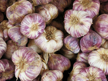 Full frame shot of garlic bulbs