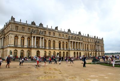 People in front of versailles castle