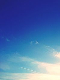 Low angle view of vapor trail in sky