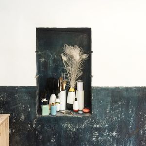 Close up of electric lamp