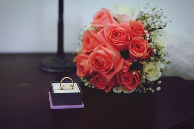 Close-up of rose bouquet on table