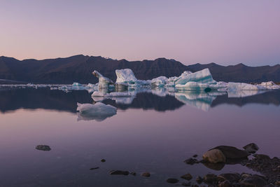 Scenic view of jökulsárlón glacier lagoon