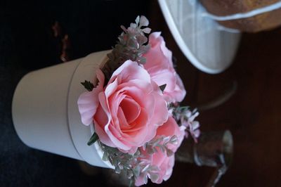 Close-up of rose bouquet in vase