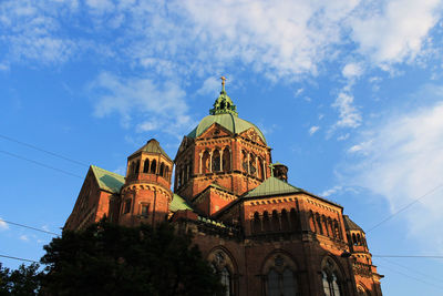 Low angle view of temple building against sky