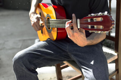 Man playing guitar