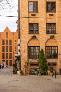 Ancient architecture of old town in gdansk poland. beautiful and colorful old houses historical part