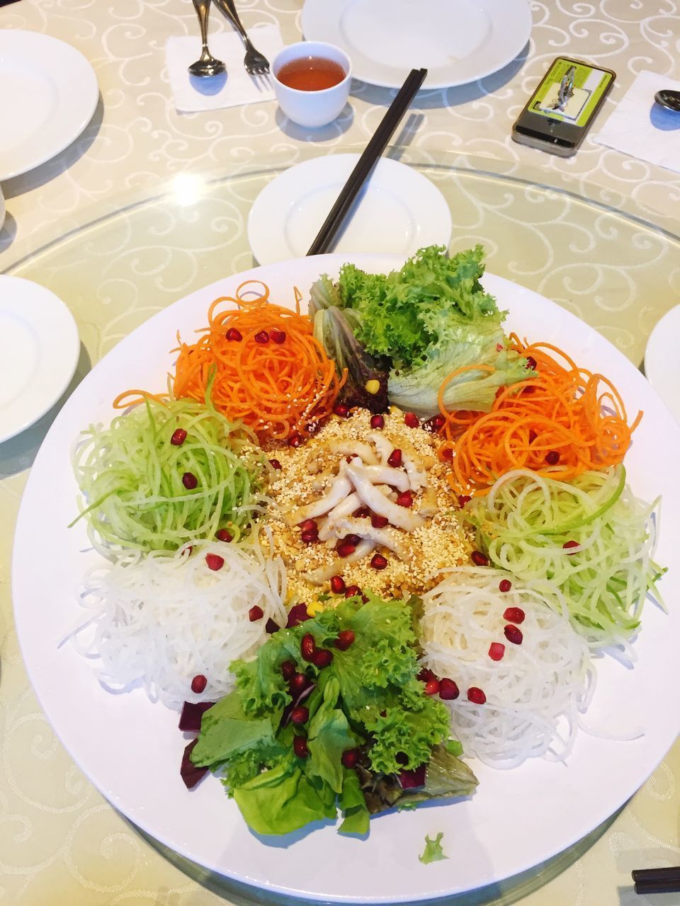 HIGH ANGLE VIEW OF FOOD SERVED ON TABLE