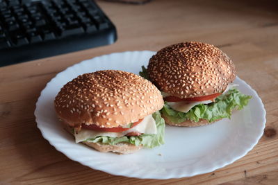 Close-up of burger in plate on table