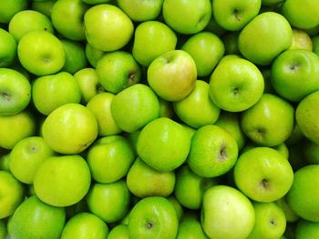 Full frame shot of granny smith apples