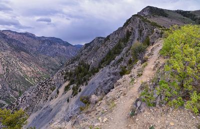 Mahogany peak, by mount timpanogos in utah county, united states. hiking views