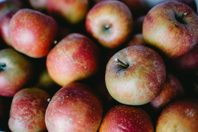 Full frame shot of apples