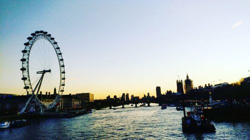 Ferris wheel in city