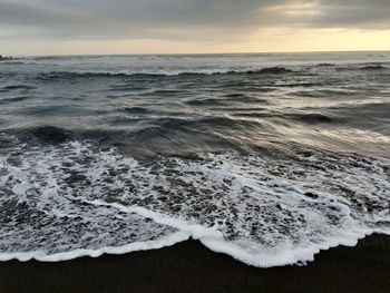 Scenic view of sea against sky during sunset. calm but immersive