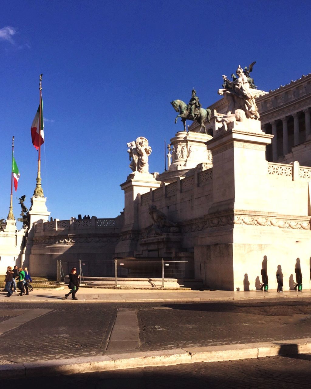 architecture, built structure, statue, building exterior, sculpture, human representation, clear sky, famous place, art and craft, art, travel destinations, blue, tourism, travel, international landmark, history, creativity, capital cities, monument